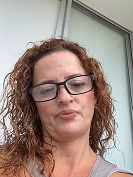 CioniWeiss online show from November 2025 07:52:02 PM