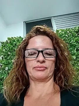 Snapshot of CioniWeiss chatting on September 2025 09:26:01 PM CioniWeiss online show from September 2025 09:26:01 PM