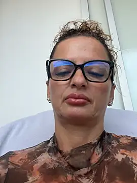 CioniWeiss online show from December 2025 10:23:02 PM