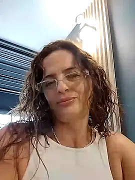 Snapshot of CioniWeiss chatting on March 2025 09:37:02 PM CioniWeiss online show from March 2025 09:37:02 PM