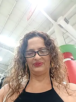 Snapshot of CioniWeiss chatting on February 2025 03:29:01 PM CioniWeiss online show from February 2025 03:29:01 PM