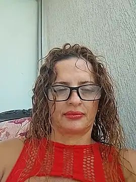 Snapshot of CioniWeiss chatting on October 2025 08:53:01 PM CioniWeiss online show from October 2025 08:53:01 PM