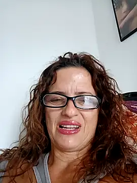 Snapshot of CioniWeiss chatting on February 2025 10:09:02 PM CioniWeiss online show from February 2025 10:09:02 PM