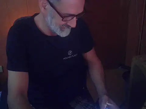 Lia Y PatrickX online show from October 2025 11:28:02 PM