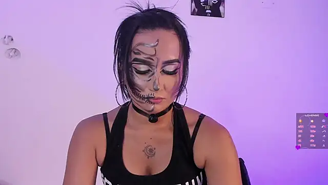 Maggie 1 online show from October 2025 12:31:01 AM