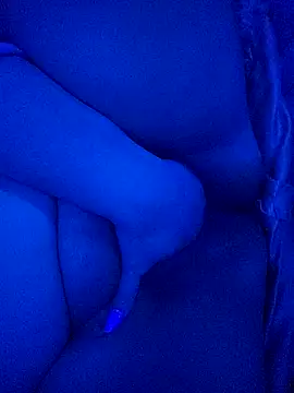 CurvySquirter69 online show from February 2026 06:14:02 AM