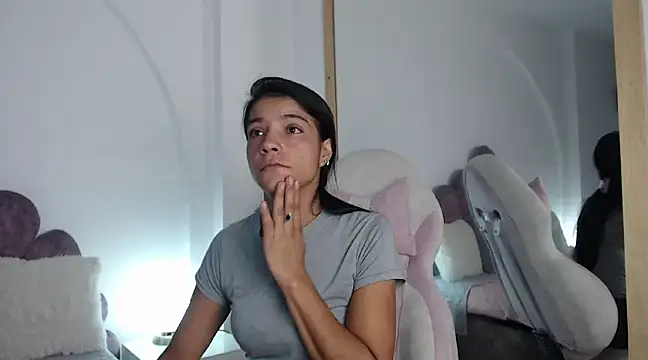 Hellen  4master online show from February 2025 11:14:02 AM