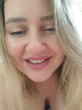 Snapshot of LadyLolyPop_ chatting on September 2025 02:39:01 AM LadyLolyPop online show from September 2025 02:39:01 AM
