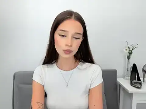 EmilyDarling online show from December 2025 09:09:02 PM