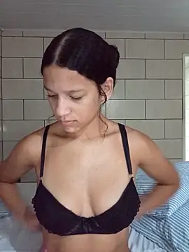 By Aninha online show from November 2025 02:34:02 AM