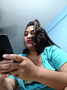 Snapshot of HottyOlly chatting on October 2025 06:09:02 PM HottyOlly online show from October 2025 06:09:02 PM