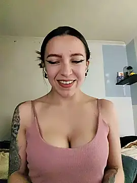 Snapshot of Paudelatorre chatting on July 2026 04:57:01 AM Paudelatorre online show from July 2026 04:57:01 AM