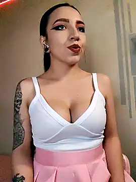 Paudelatorre online show from October 2025 10:11:01 PM