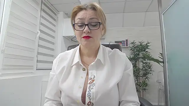 LadyJeen online show from January 2026 06:28:02 AM