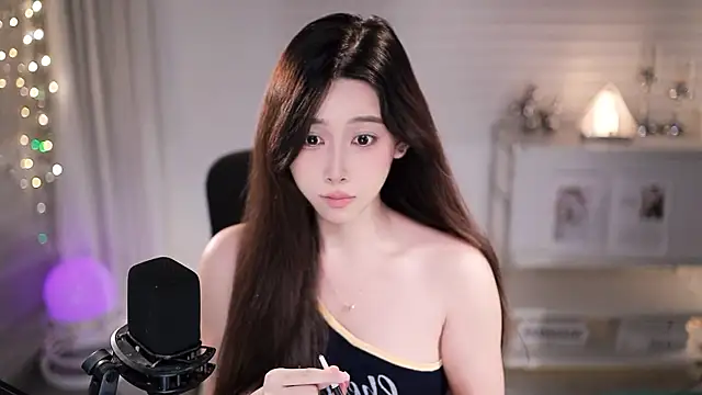 SleepArtist online show from May 2026 03:23:02 PM