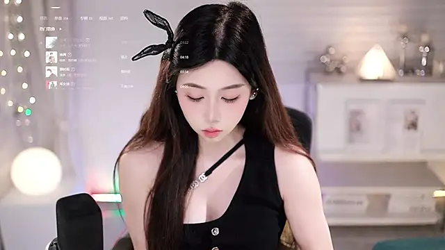 Snapshot of SleepArtist chatting on July 2026 10:33:02 AM SleepArtist online show from July 2026 10:33:02 AM