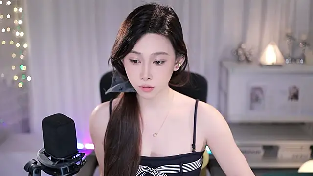 Snapshot of SleepArtist chatting on June 2026 03:12:02 PM SleepArtist online show from June 2026 03:12:02 PM