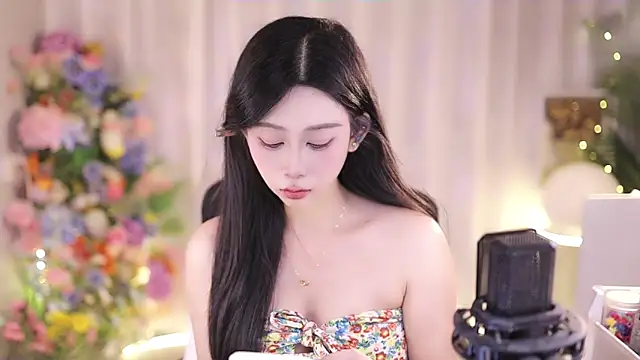 Snapshot of SleepArtist chatting on March 2025 01:49:01 PM SleepArtist online show from March 2025 01:49:01 PM