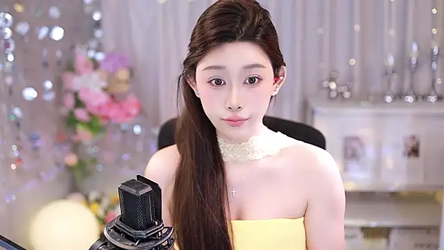 Snapshot of SleepArtist chatting on September 2025 08:10:02 AM SleepArtist online show from September 2025 08:10:02 AM