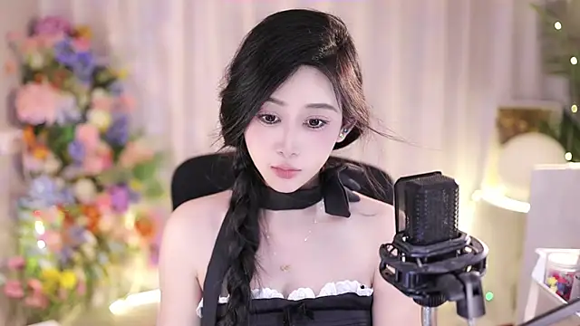 Snapshot of SleepArtist chatting on March 2025 07:08:02 PM SleepArtist online show from March 2025 07:08:02 PM