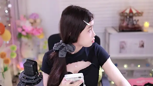 SleepArtist online show from December 2025 03:12:01 PM