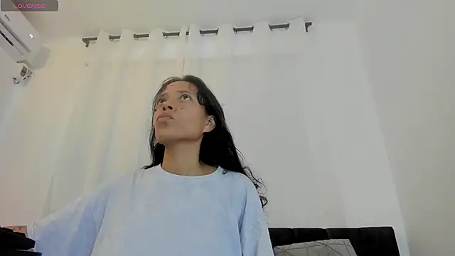 lexyfyre online show from May 2026 11:25:02 AM