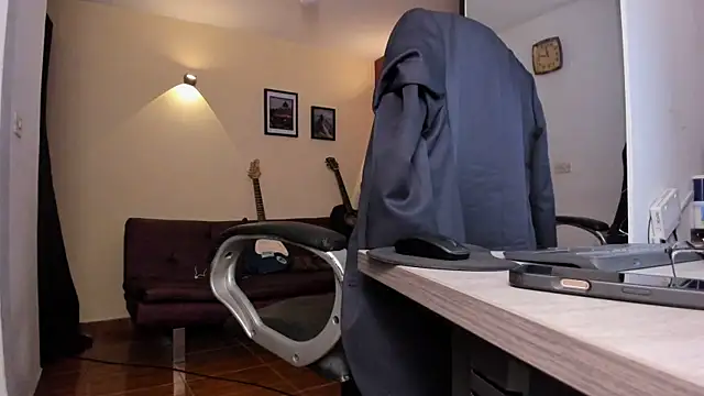 thesexlawyer1 online show from April 2026 07:45:01 AM