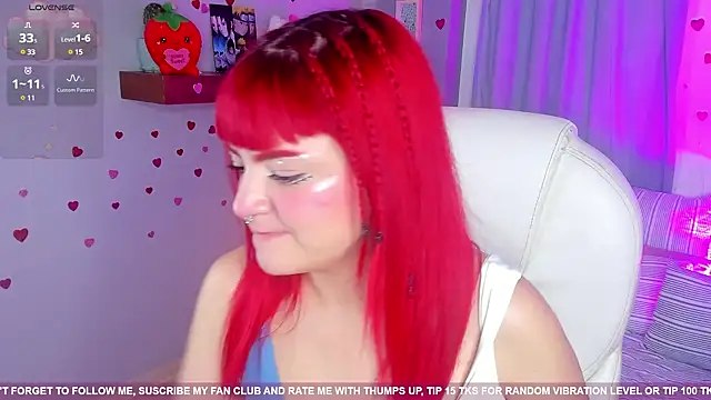 Snapshot of Tiny__Emmy chatting on March 2025 03:12:02 PM Tiny Emmy online show from March 2025 03:12:02 PM