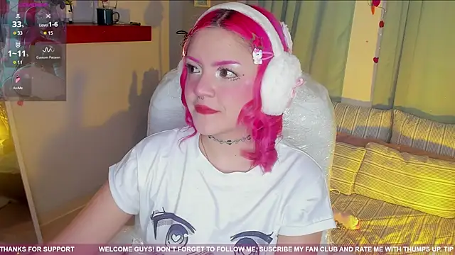 Snapshot of Tiny__Emmy chatting on September 2025 05:35:01 AM Tiny Emmy online show from September 2025 05:35:01 AM