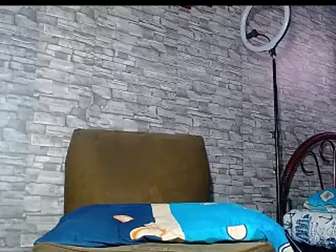 bulguehot online show from February 2025 06:52:02 PM