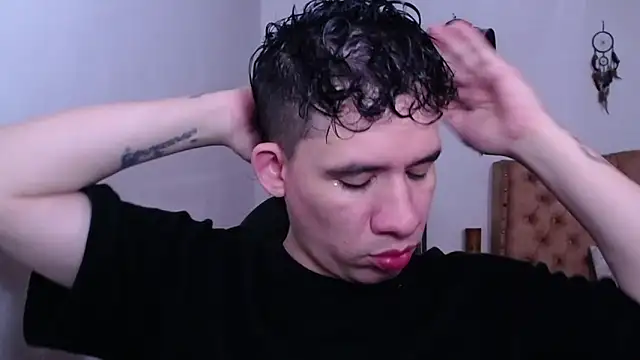 cute eidenx online show from June 2026 07:03:01 PM