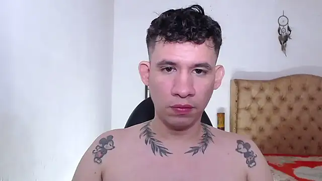 cute eidenx online show from May 2026 05:32:02 PM