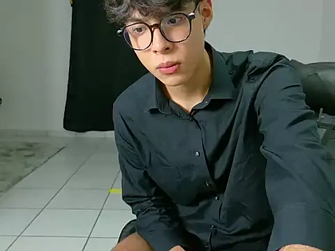 Snapshot of Jacotnk chatting on October 2025 05:12:02 AM Jacotnk online show from October 2025 05:12:02 AM