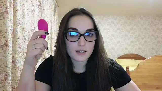 Snapshot of me_lissa_sun13 chatting on February 2025 06:33:01 PM me lissa sun13 online show from February 2025 06:33:01 PM