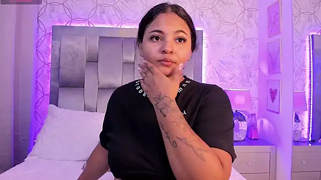 EmmaWeest online show from December 2024 07:50:02 PM