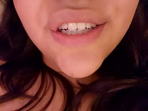 Snapshot of Blanquitaaa chatting on December 2024 05:04:01 PM Blanquitaaa online show from December 2024 05:04:01 PM