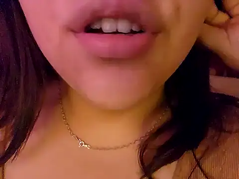 Snapshot of Blanquitaaa chatting on December 2024 07:27:02 PM Blanquitaaa online show from December 2024 07:27:02 PM