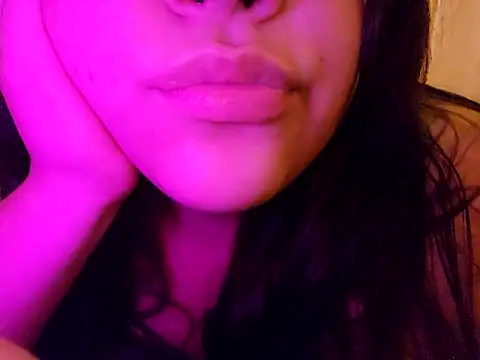 Snapshot of Blanquitaaa chatting on February 2025 04:44:02 AM Blanquitaaa online show from February 2025 04:44:02 AM