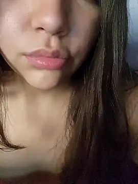 Snapshot of Blanquitaaa chatting on February 2026 09:59:02 PM Blanquitaaa online show from February 2026 09:59:02 PM