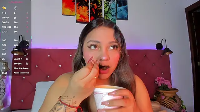 Snapshot of Abril_Gomez06 chatting on October 2025 03:51:02 AM Abril Gomez06 online show from October 2025 03:51:02 AM