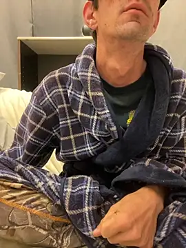 joeiandola online show from December 2025 04:05:02 PM