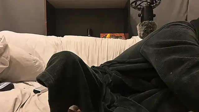 joeiandola online show from November 2025 06:00:01 PM