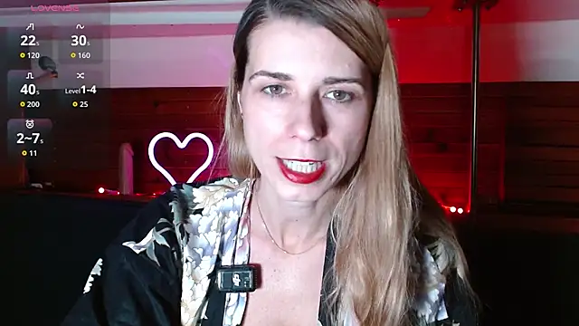 Trinity Fire online show from November 2025 12:39:01 AM