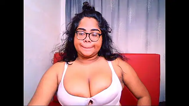 Snapshot of Indian_Lola00 chatting on October 2025 06:08:01 PM Indian Lola00 online show from October 2025 06:08:01 PM