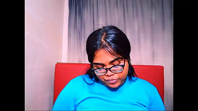 Snapshot of Indian_Lola00 chatting on October 2025 04:21:01 PM Indian Lola00 online show from October 2025 04:21:01 PM
