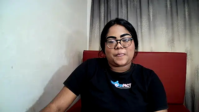 Snapshot of Indian_Lola00 chatting on February 2025 03:03:01 PM Indian Lola00 online show from February 2025 03:03:01 PM