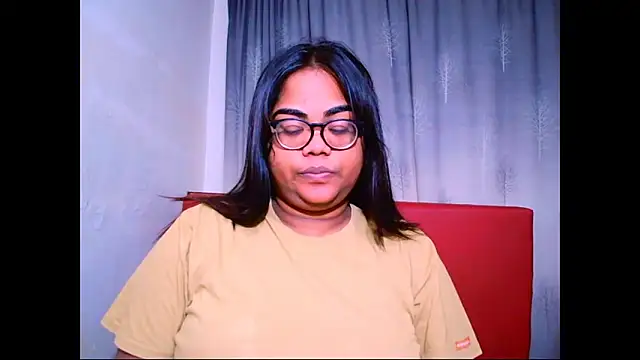 Snapshot of Indian_Lola00 chatting on October 2025 04:24:02 AM Indian Lola00 online show from October 2025 04:24:02 AM