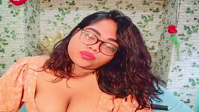 Snapshot of Indian_Lola00 chatting on September 2025 06:31:02 AM Indian Lola00 online show from September 2025 06:31:02 AM