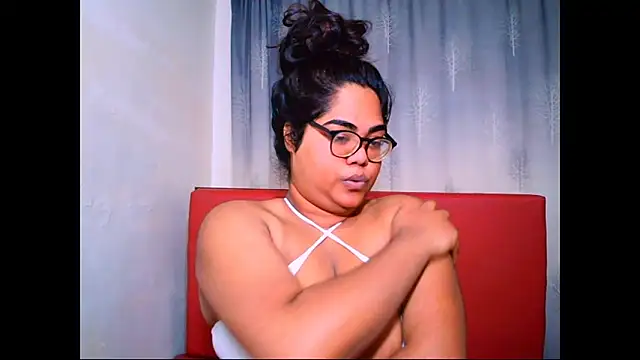 Indian Lola00 online show from October 2025 05:01:01 PM