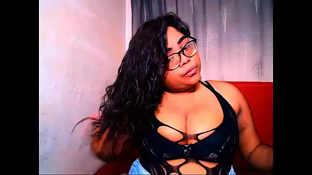 Indian Lola00 online show from December 2025 05:19:01 PM